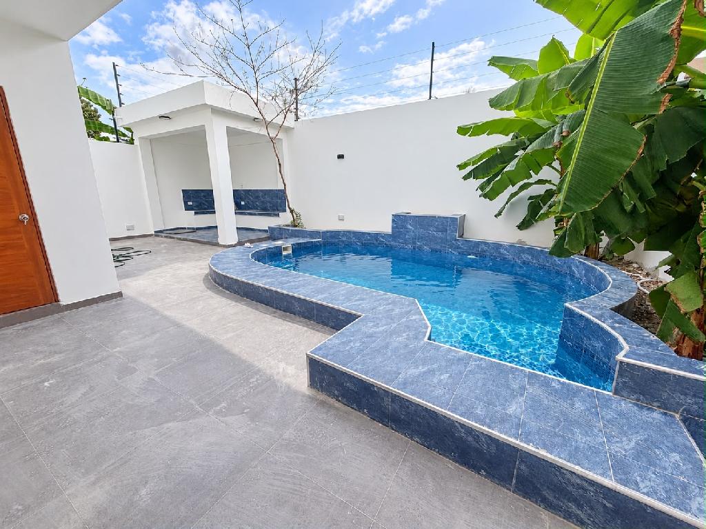  Casa de Lujo en Venta con Piscina ???? Autopista de San Isidro Prado  Foto 7322593-1.jpg
