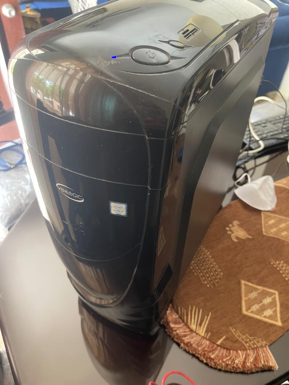 PC Gaming Gygabyte i7 4Ghz 8GB/RAM Foto 7322600-3.jpg