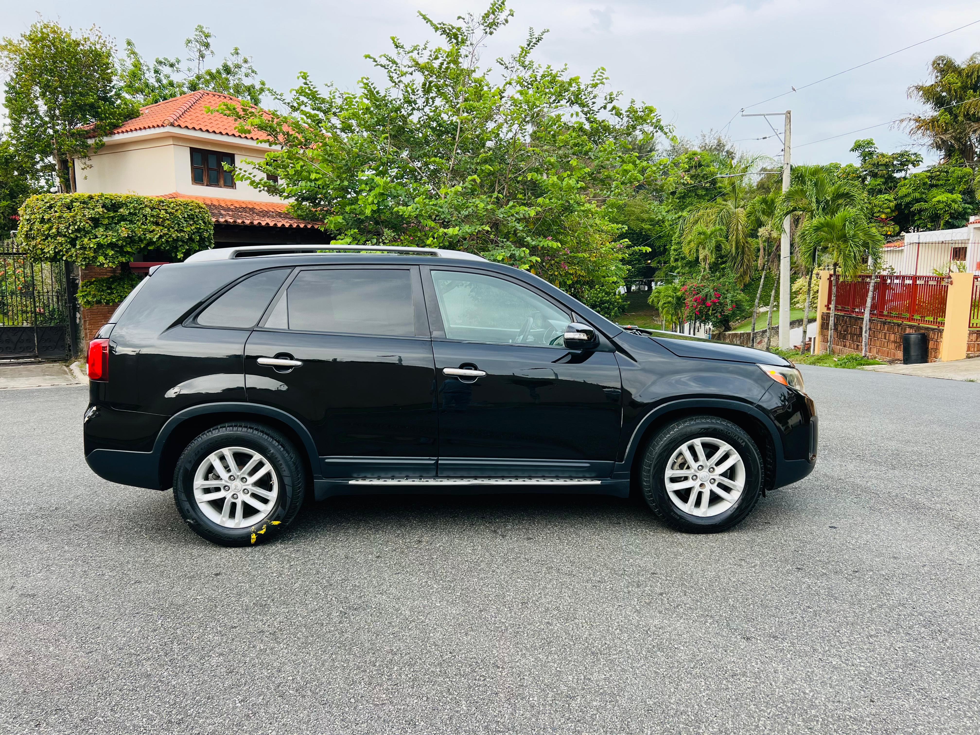 Kia sorento  Modelo LX 4 cilindros Año 2014  Foto 7322618-3.jpg
