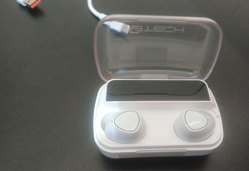 Usado CJ Tech earbuds leer descripción. Foto 7322620-1.jpg