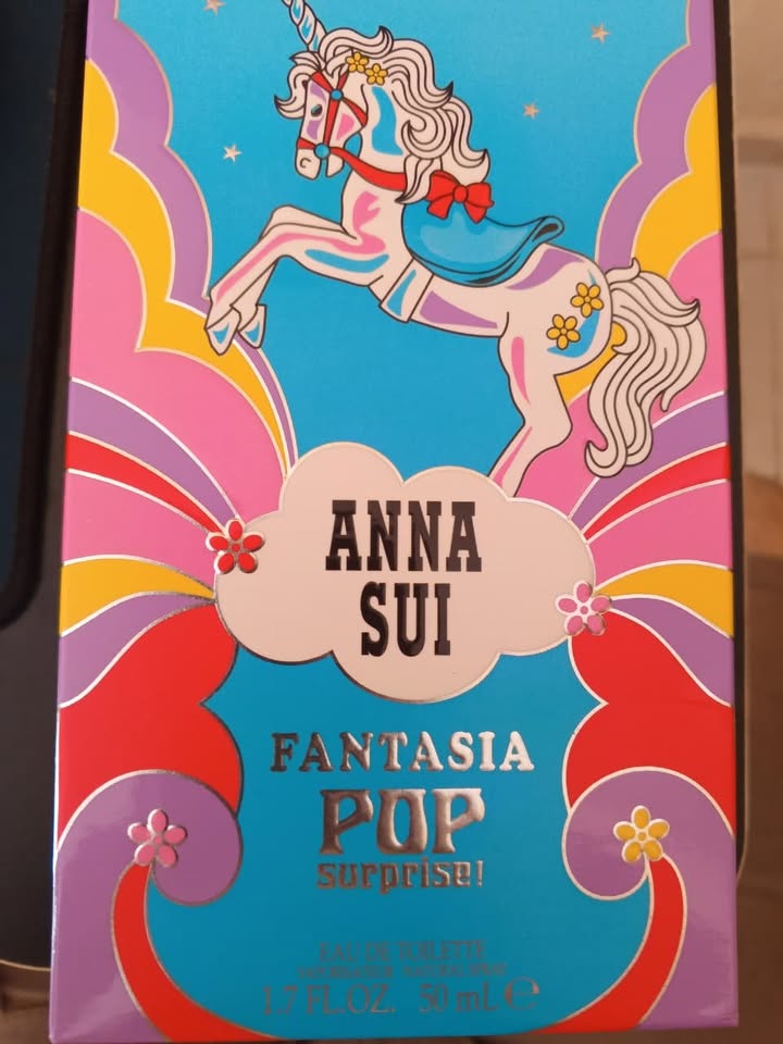 Perfume Anna Sui para niña Foto 7322638-1.jpg
