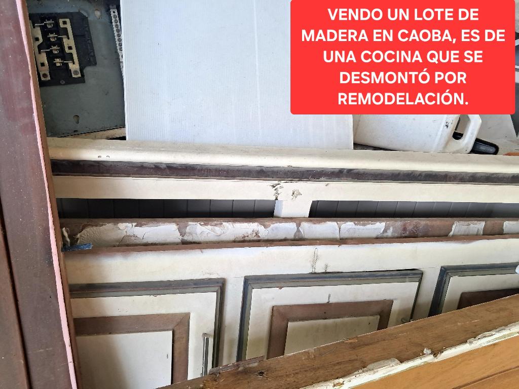 ATENCION EBANISTAS VENDO MADERAS EN CAOBA SE DESMONTÓ DE UNA COCINA Foto 7322657-1.jpg