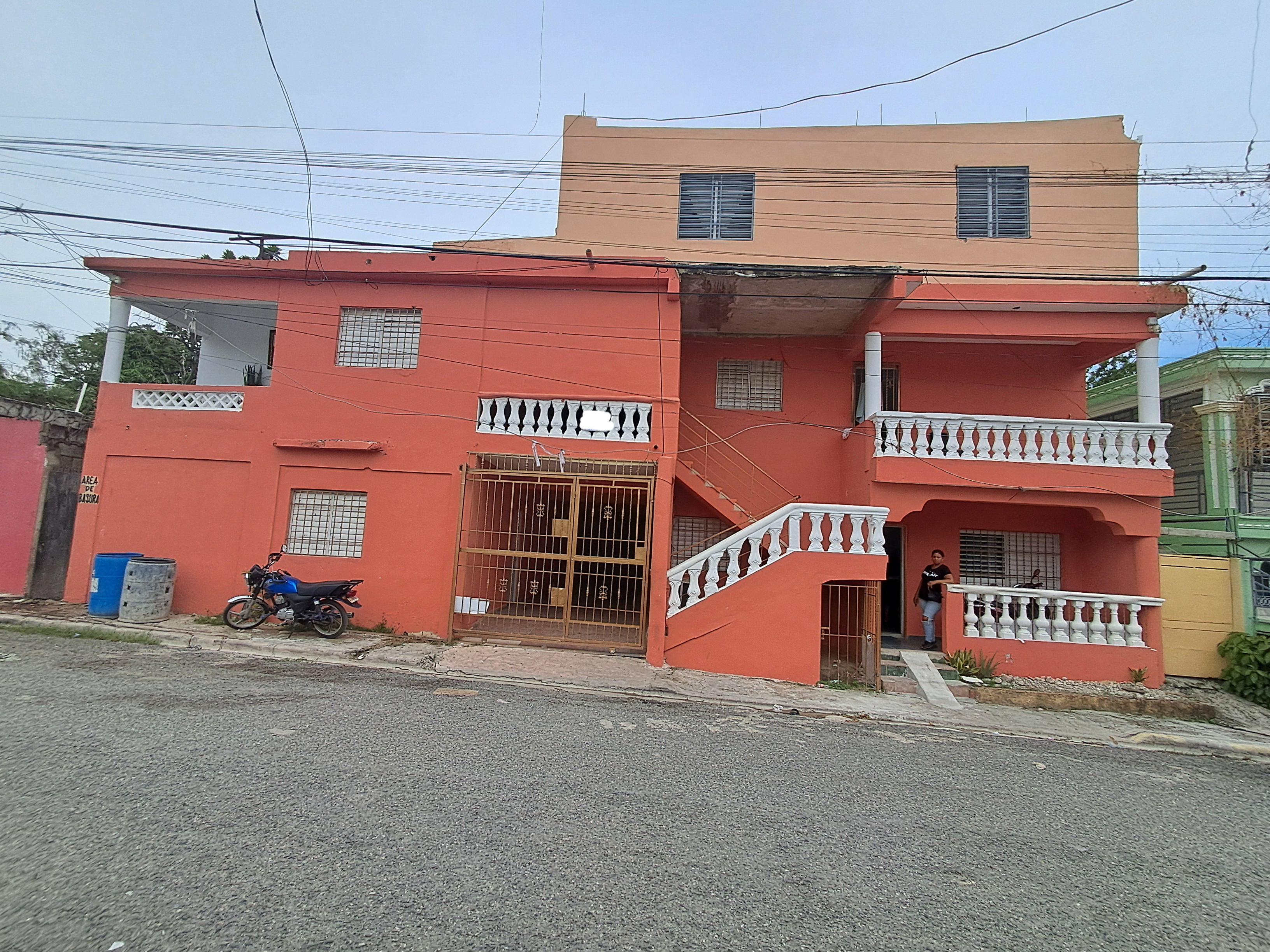EDIFICIO EN VENTA CON 11 APARTAMENTOS ALQUILADOS. Foto 7322679-4.jpg