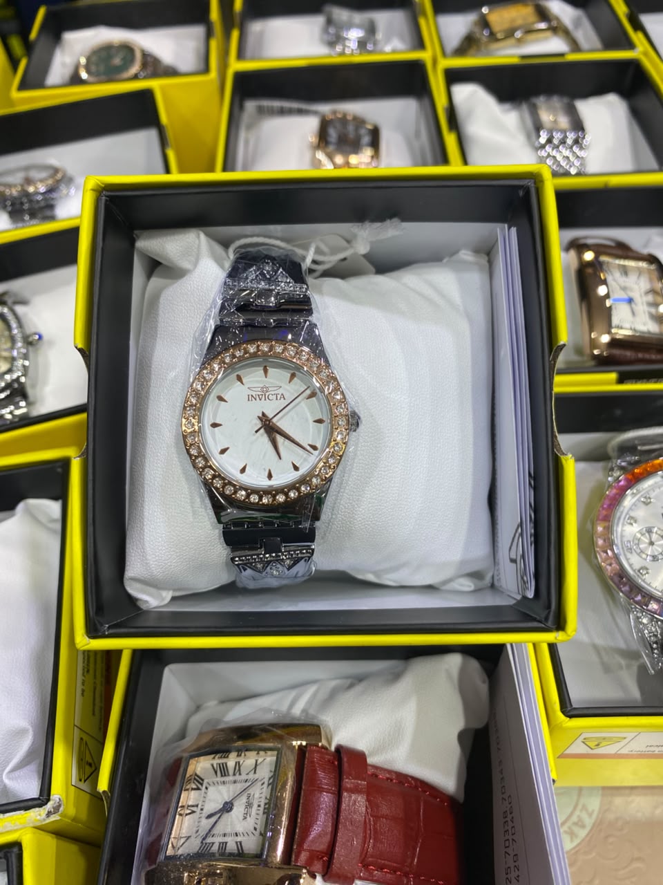 Reloj diferentes  en Santo Domingo Este Foto 7322811-7.jpg