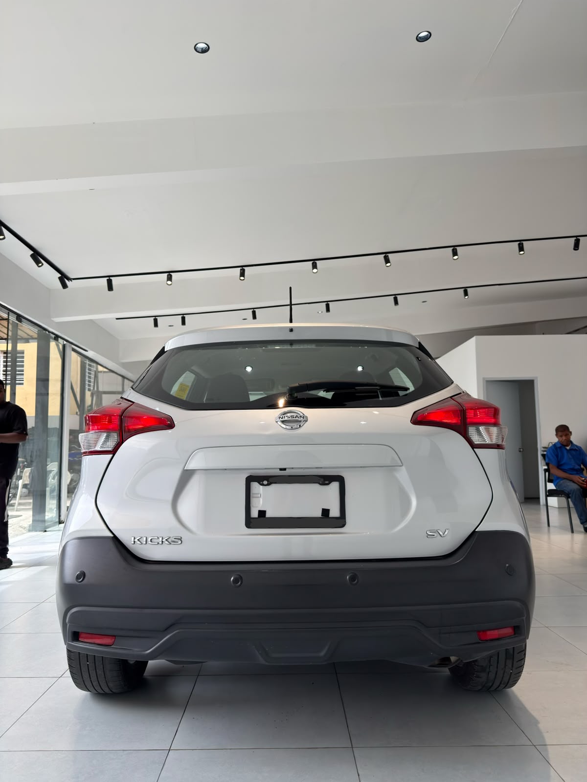 Nissan Kicks 2020 SV Foto 7322852-4.jpg