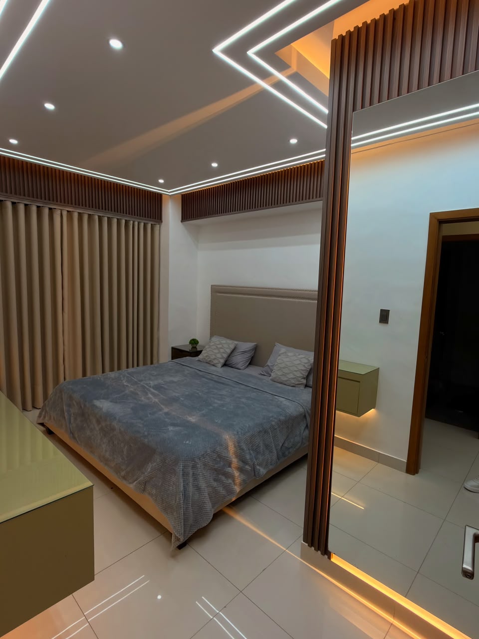 APARTAMENTO AMUEBLADO EN ALQUILER  EL RENACIMIENTO Foto 7323094-4.jpg
