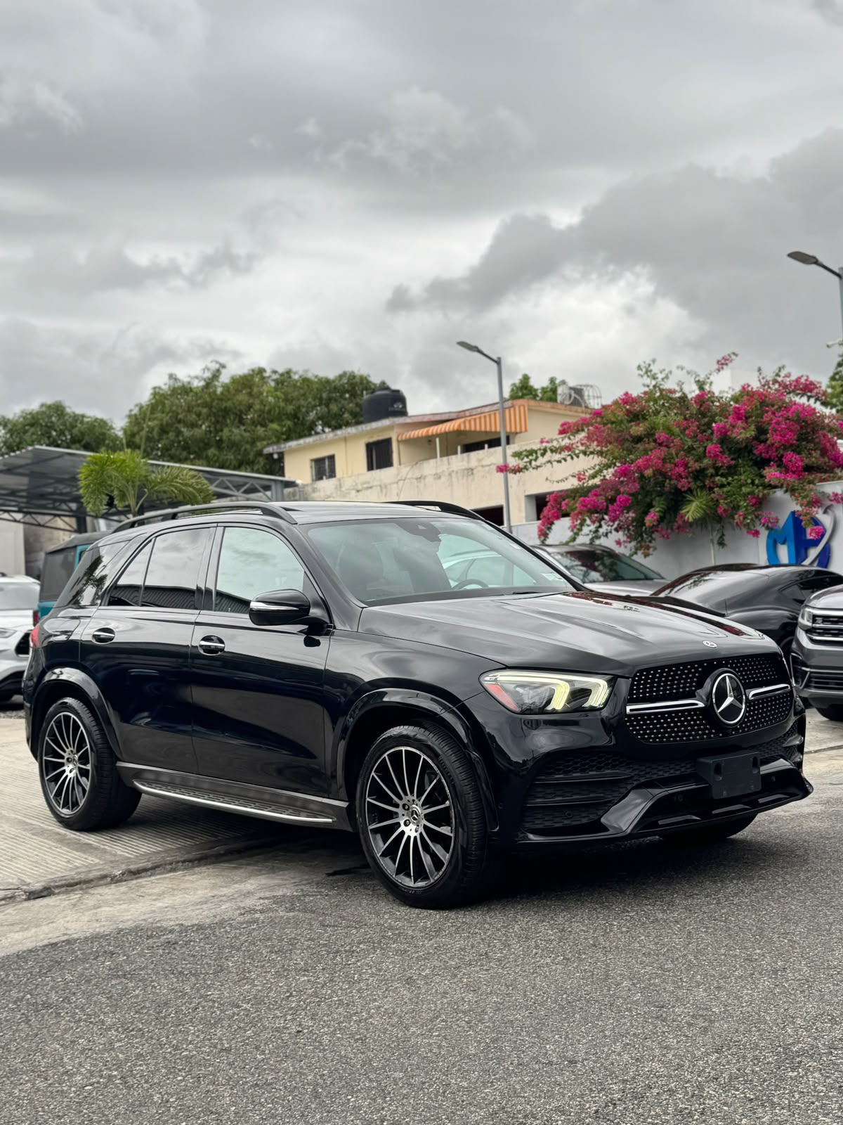 MERCEDES BENZ GLE350 2021 AMG PACKAGE 4Matic  Foto 7323143-8.jpg