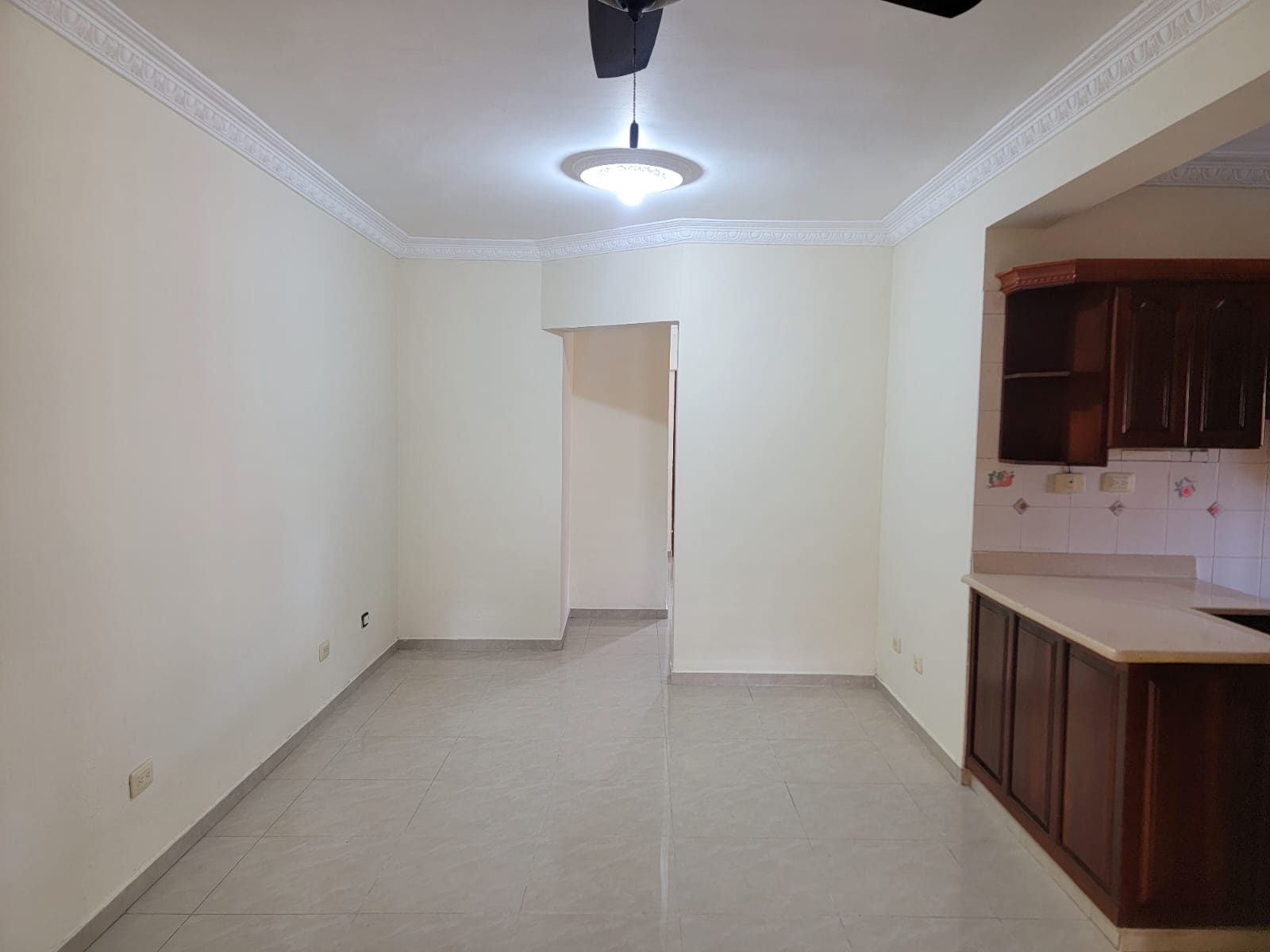 VENDO CONFORTABLE Y AMPLIO APARTAMENTO EN SANTO DOMINGO ESTE. 2DO. NIV Foto 7323643-7.jpg