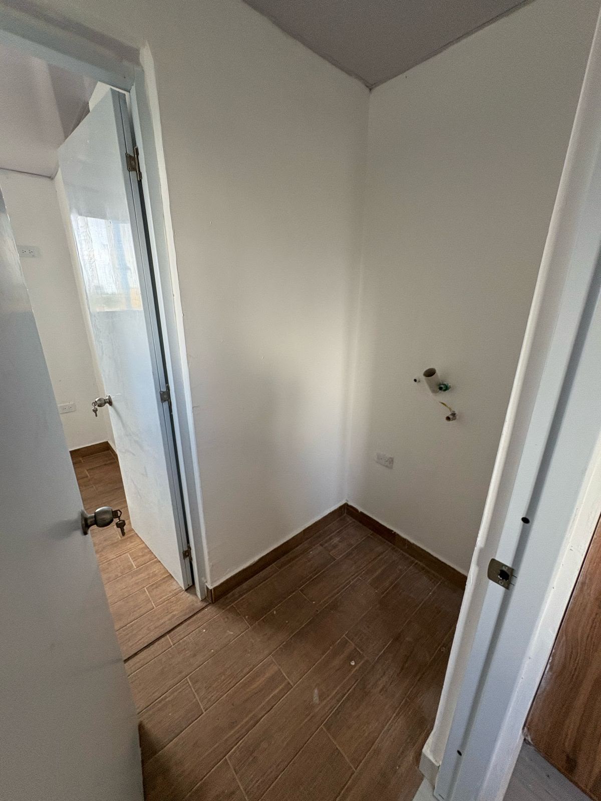 Apartamento en Venta en Prado Oriental. San Isidro 3er piso Foto 7323648-9.jpg