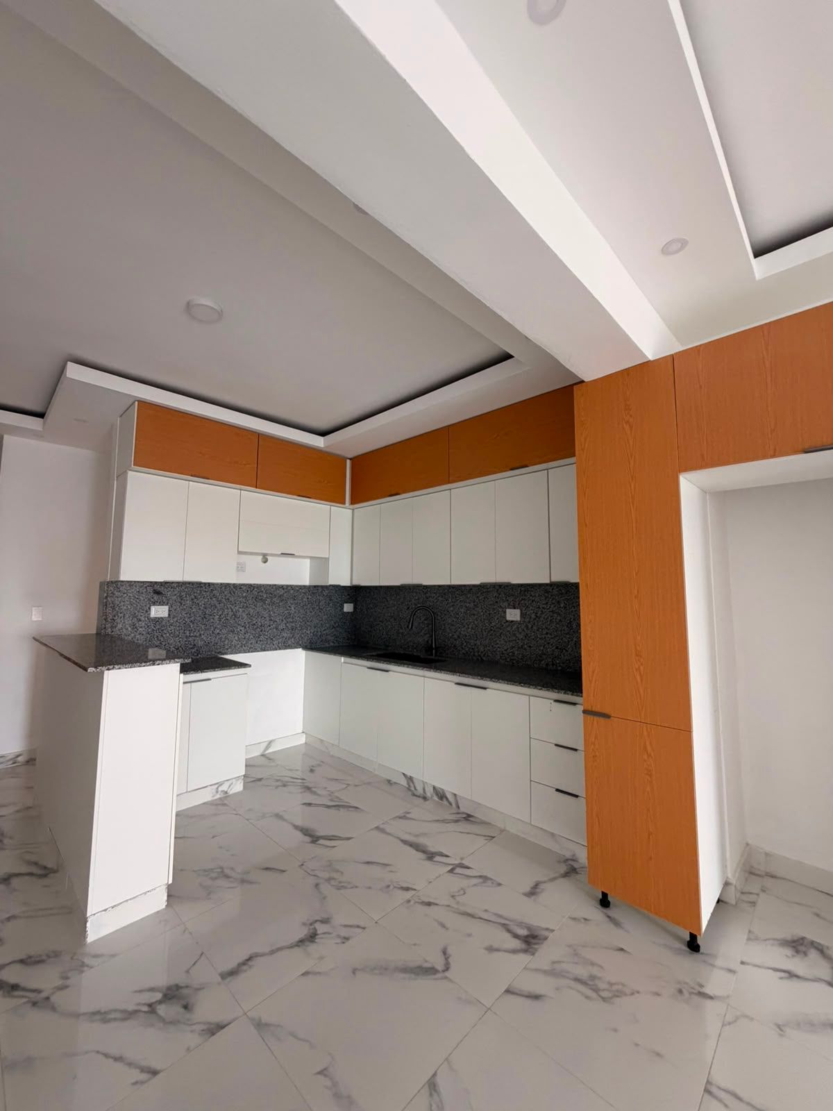 Se vende apartamento en Santo Domingo Norte próximo a la Jacobo Majlut Foto 7323652-4.jpg