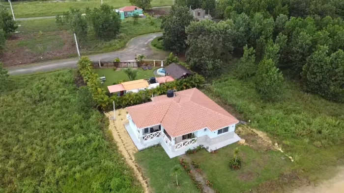 CASA AZUL EN VENTA  LAGOS DE REYES GUERRA Foto 7323655-6.jpg