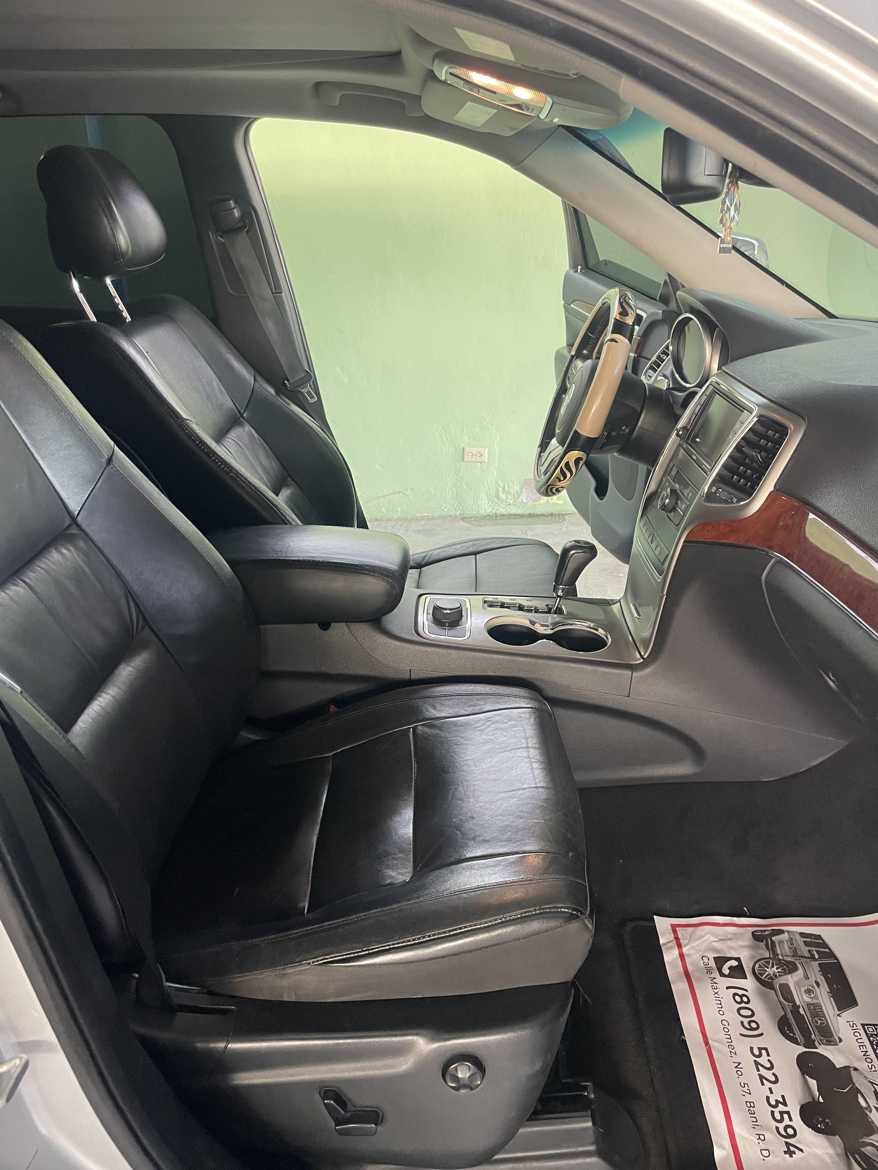 Jeep Cherokee límited  2012 en Peravia Foto 7323657-6.jpg