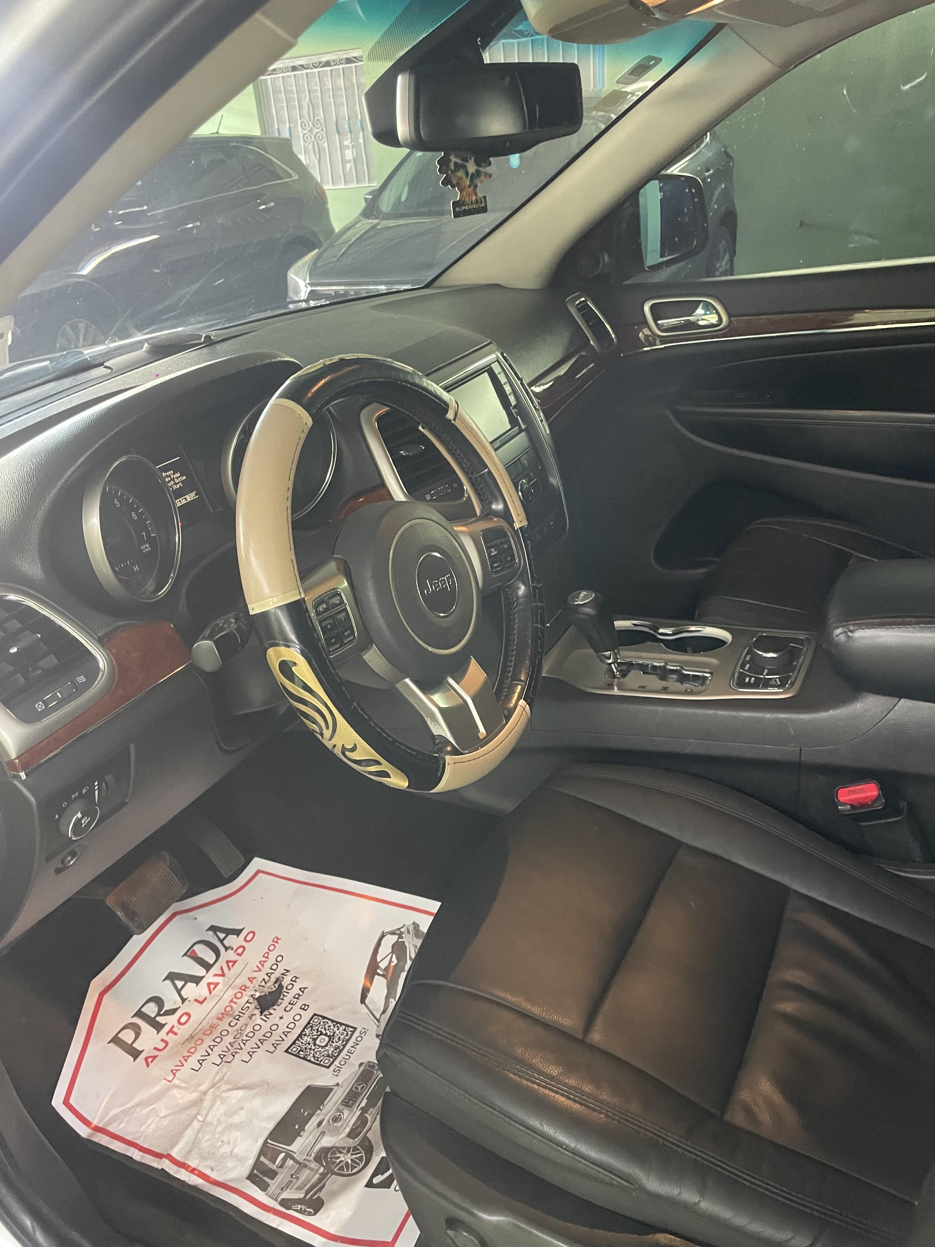 Jeep Cherokee límited  2012 en Peravia Foto 7323657-8.jpg