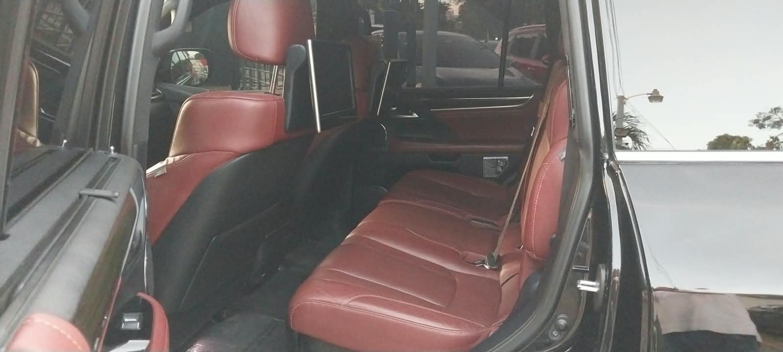 LEXUS LX 570 2017  Foto 7323907-11.jpg