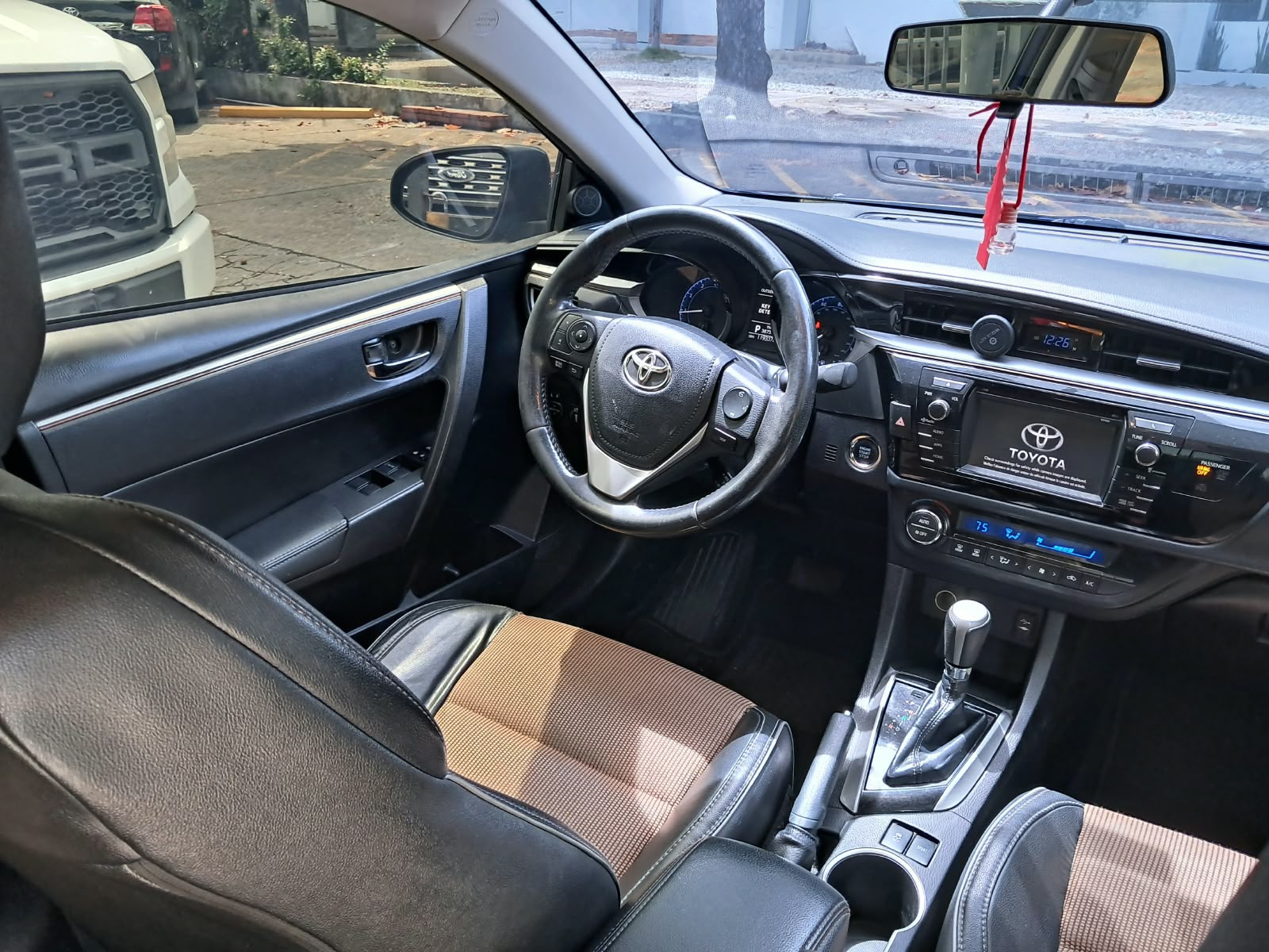 Toyota Corolla S 2014 Foto 7323908-8.jpg