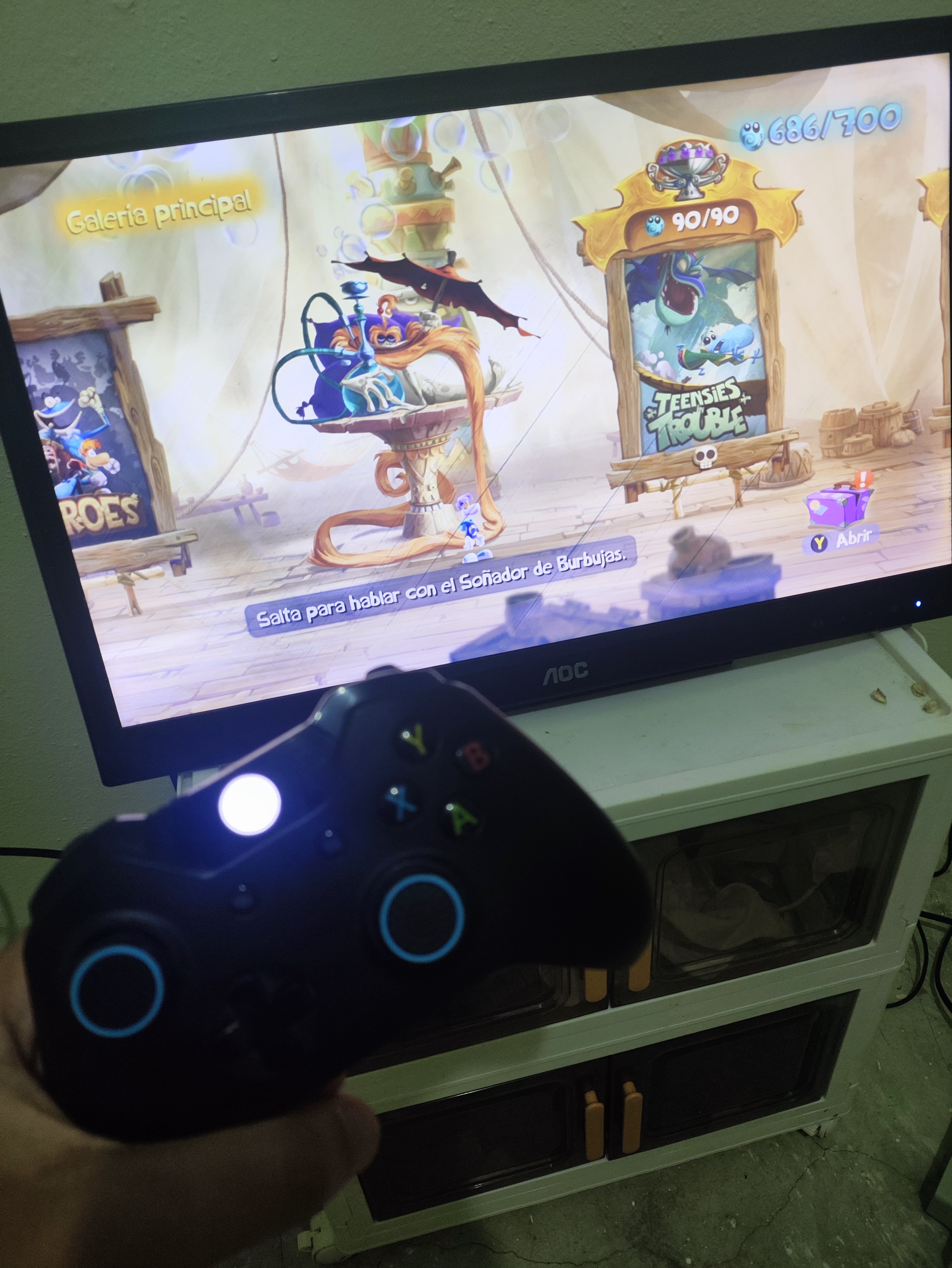 Xbox One X Hyperspace edición especial  Monitor AOC Foto 7323972-2.jpg