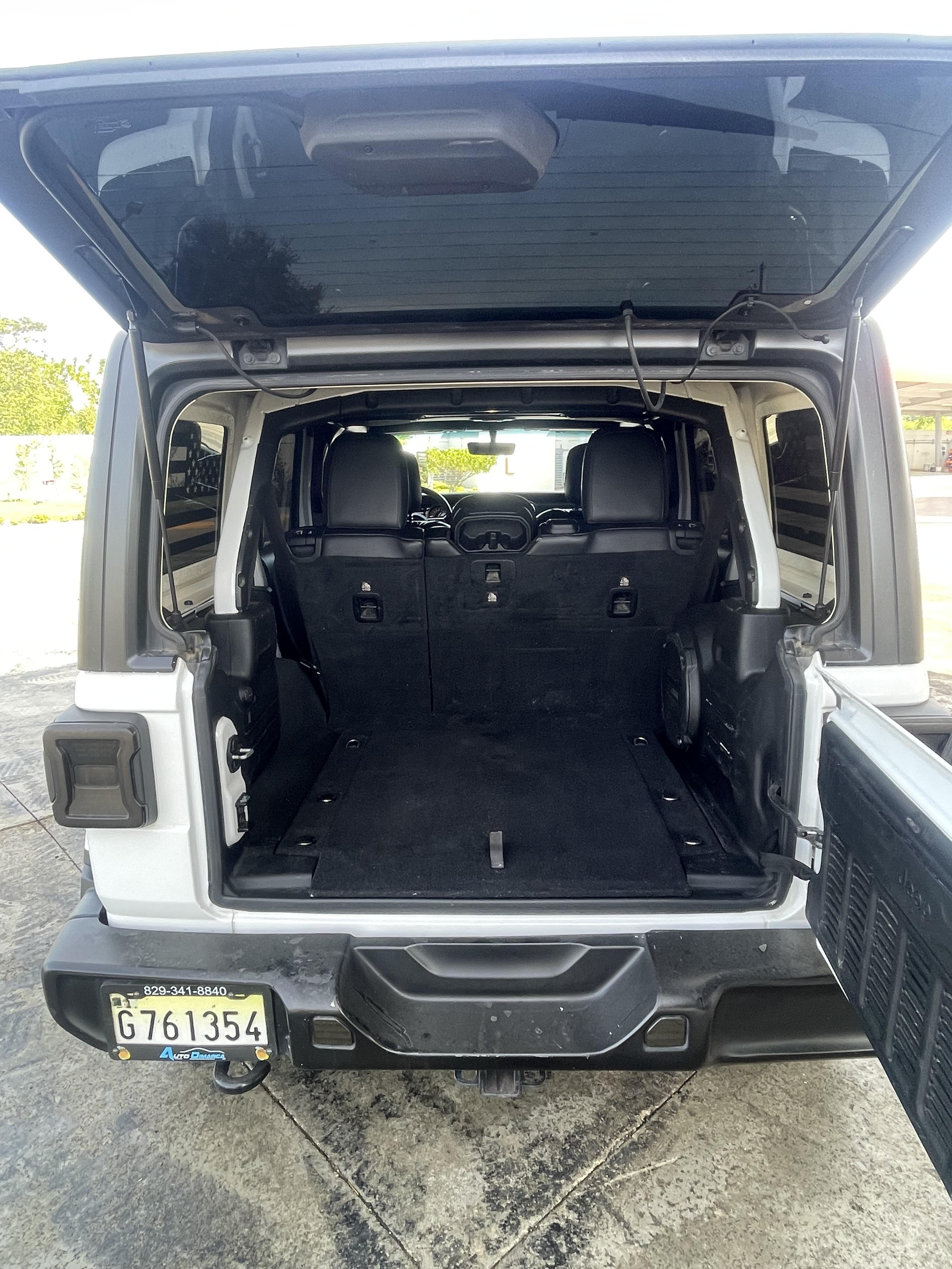 Jeep wrangler Sahara 2018 en Peravia Foto 7323973-10.jpg
