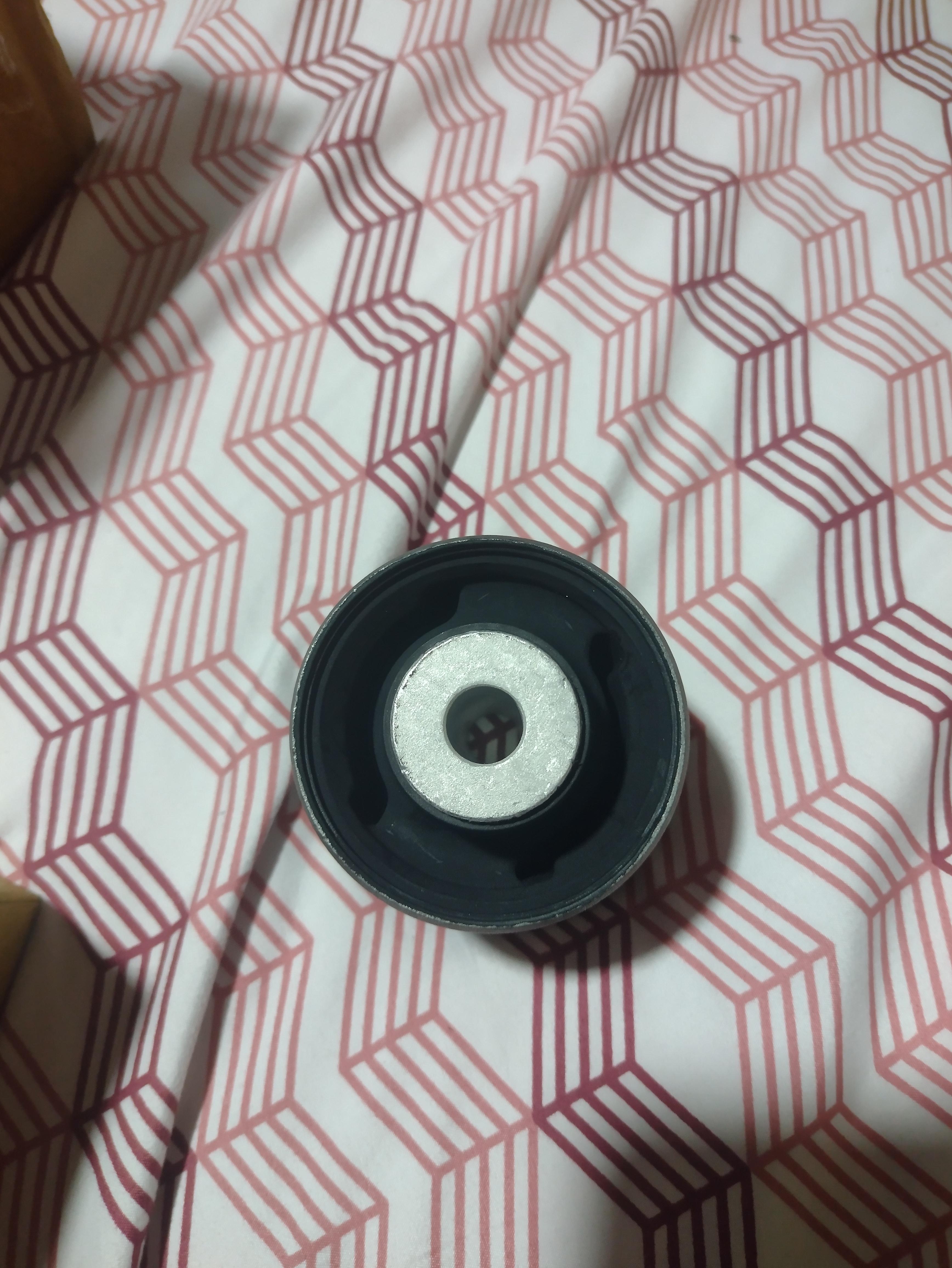 Vendo dos bushing traseros para una Kia río 2014 2015 2017 Foto 7324001-2.jpg