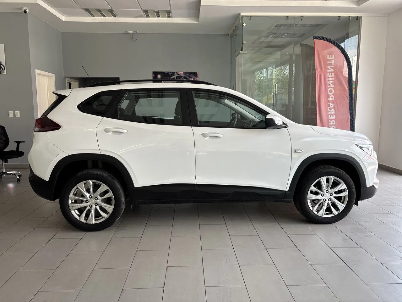 Chevrolet Tracker LT 2023  12.000 Km  de la Casa SDM Foto 7324006-2.jpg