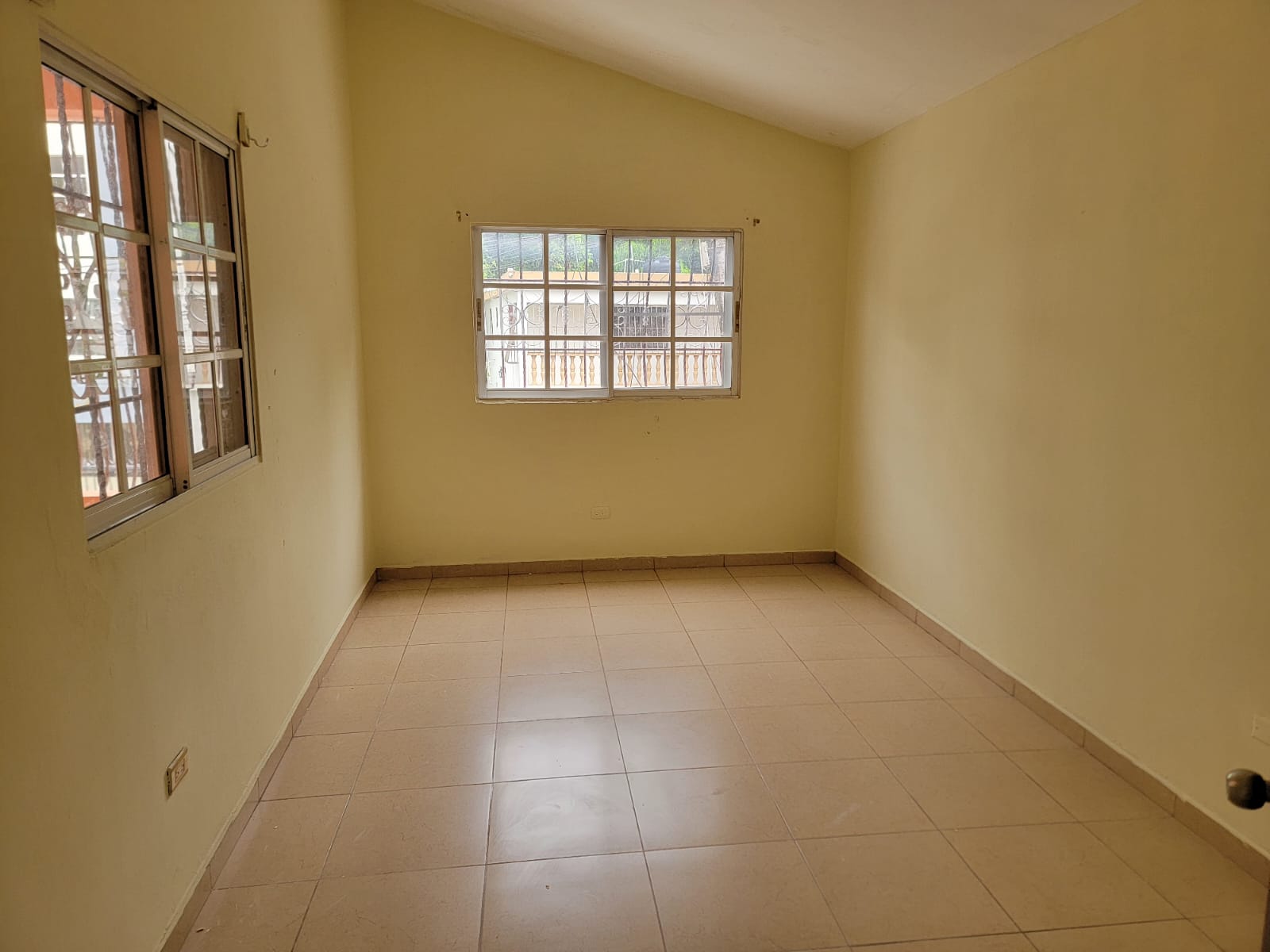 VENDO CASAS 2 EN 1 UN MISMO TITULO. URB. VISTA HERMOSA STO. DGO. ESTE. Foto 7324077-6.jpg