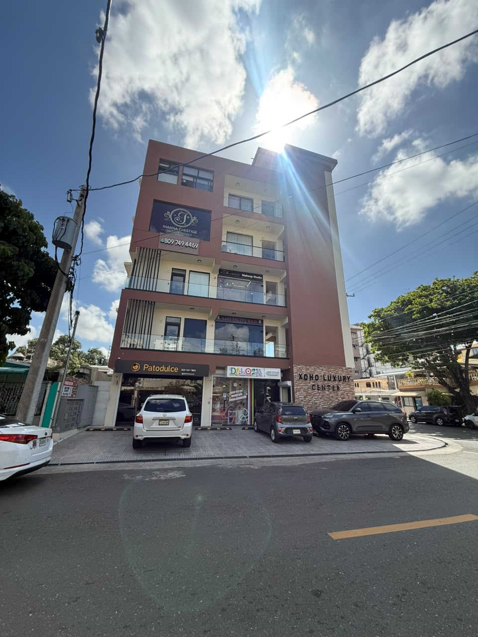 XOHO LUXURY CENTER  Exclusiva y moderna plaza comercial  Foto 7324095-3.jpg