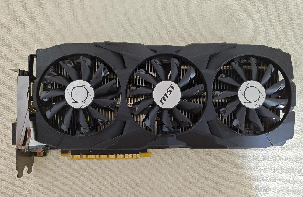 Tarjeta de Video MSI GTX 1070 Ti DUKE 8GB 3 Fans Foto 7324100-1.jpg
