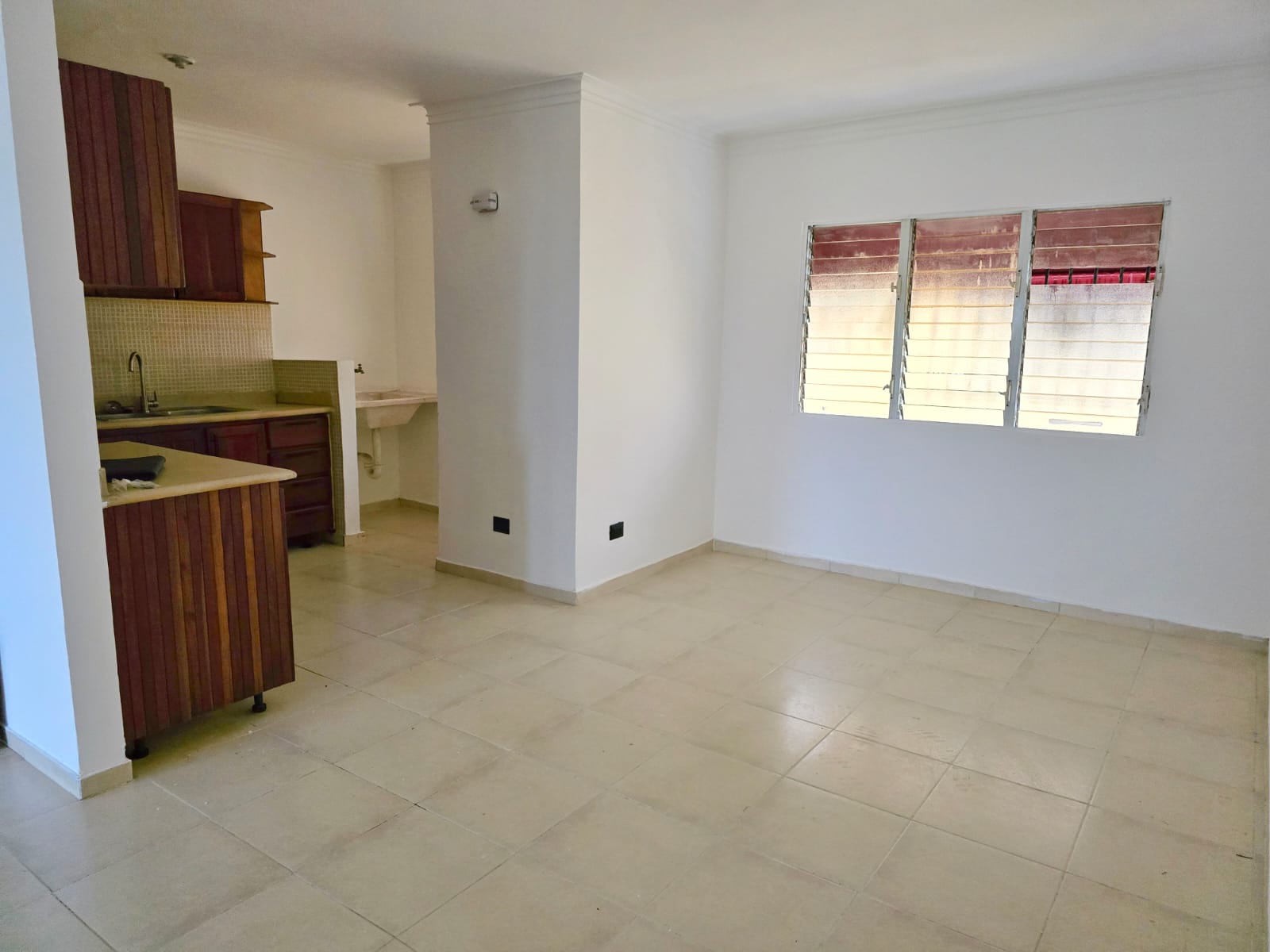Apartamento en la Jacobo Majluta Ciudad Bonita  4to piso 89mt2   Foto 7324422-5.jpg