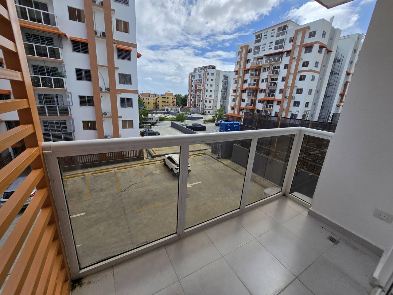 Apartamento en Torre Ita Esther II Jacobo Majluta  Piso 3 con ascensor Foto 7324434-3.jpg