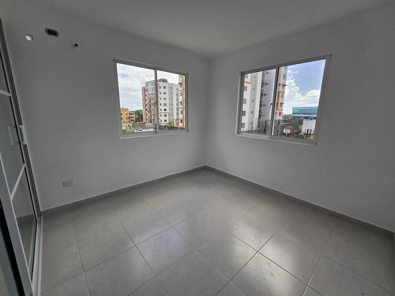 Apartamento en Torre Ita Esther II Jacobo Majluta  Piso 3 con ascensor Foto 7324434-9.jpg