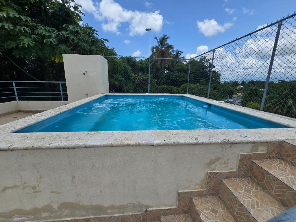 Apartamento con Terraza en Villas Naco Km 13 Autopista Duarte entrando Foto 7324445-2.jpg