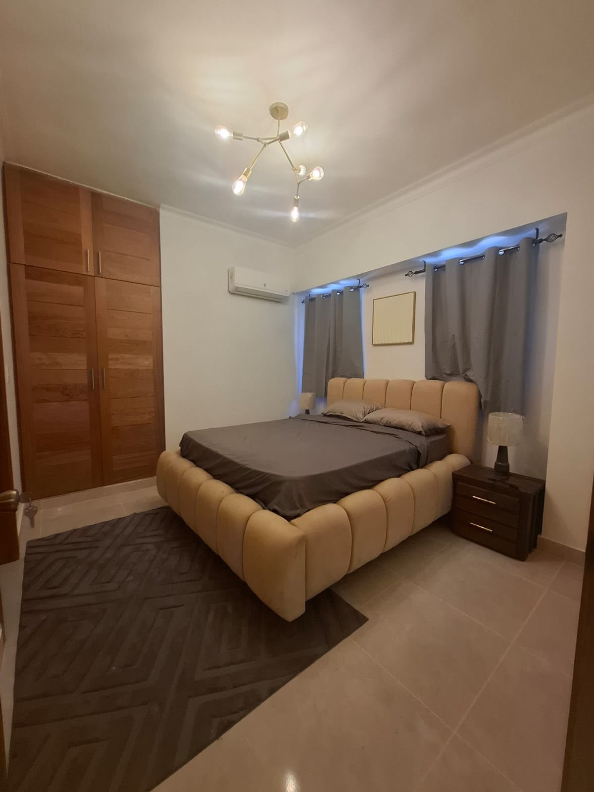 APARTAMENTO MODERNO Y TOTALMENTE AMUEBLADO ZONA UNIVERSITARIA 6to piso Foto 7324458-6.jpg
