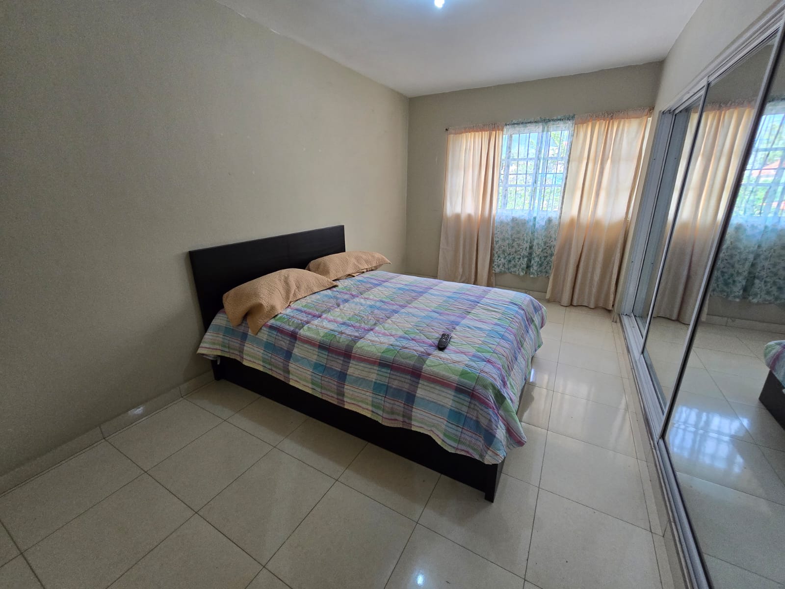 Vendo Casa en la Jacobo Majluta Santo Domingo Norte Res. Mirador Isabe Foto 7324473-5.jpg