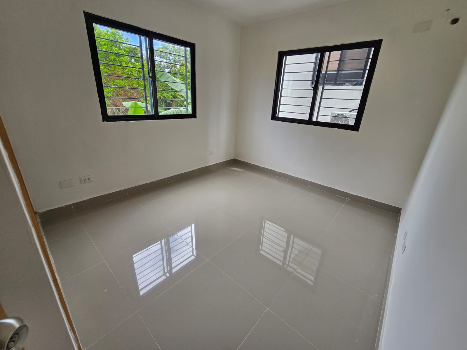 Apartamento en 2do Piso Detrás de la Embajada Americana Residencial Au Foto 7324476-11.jpg
