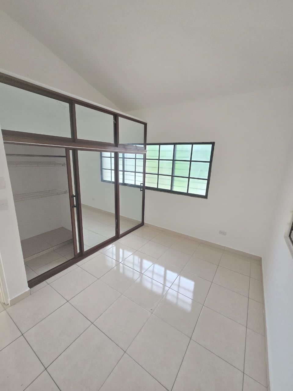 APARTAMENTO EN ALQUILER EN RESIDENCIAL CERRADO   Foto 7324495-2.jpg