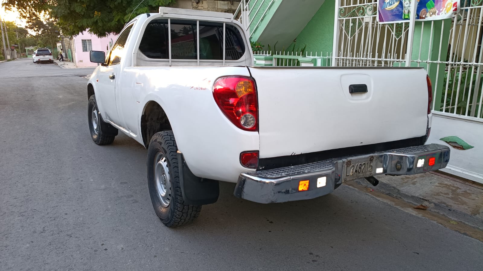 Camioneta Mitsubishi nitida en La Romana Foto 7324555-7.jpg