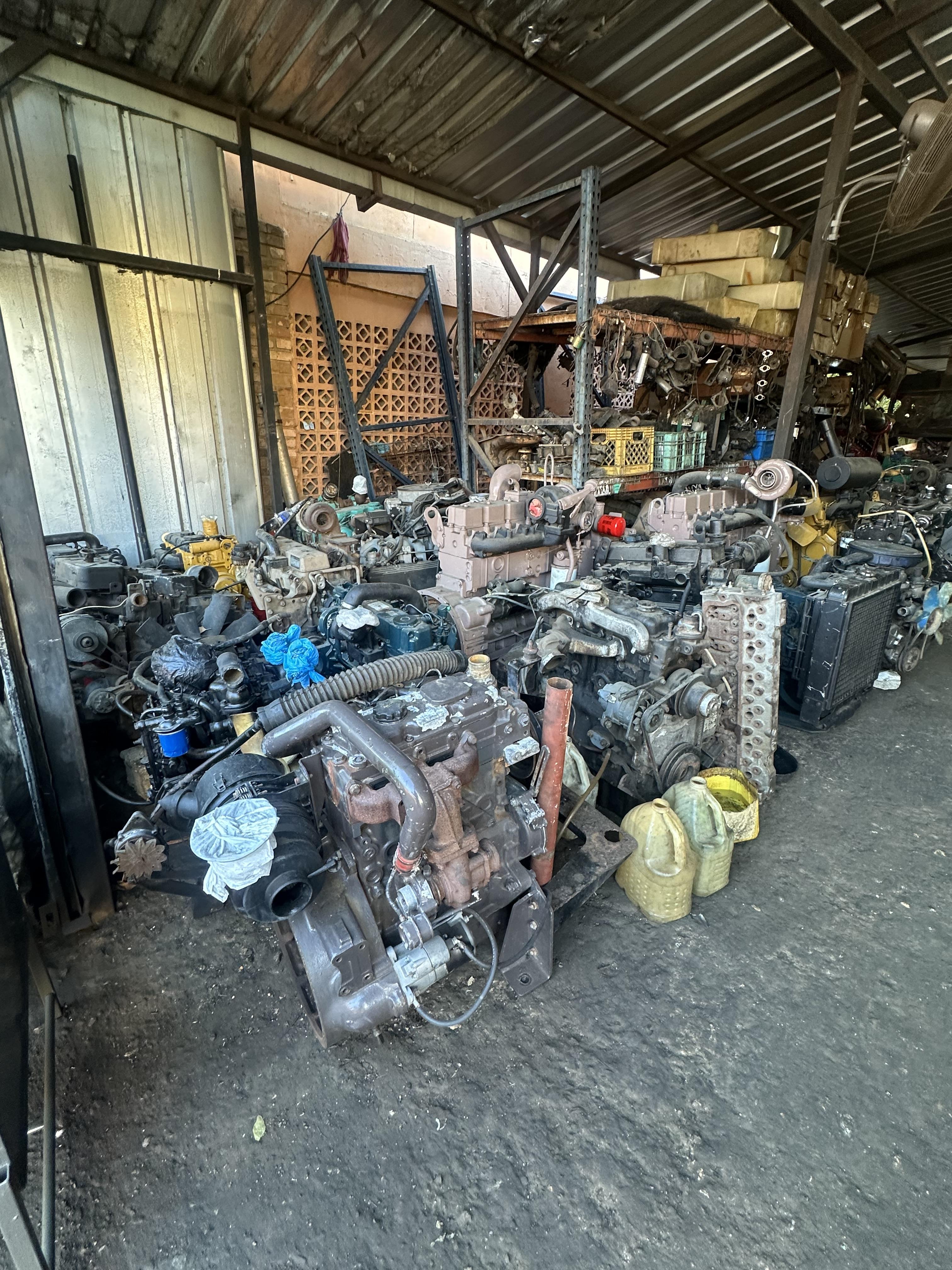 MOTORES CUMMISN 6BT 4BT JONH DEERE DEUZ PERKINS Y MÁS  Foto 7324683-2.jpg
