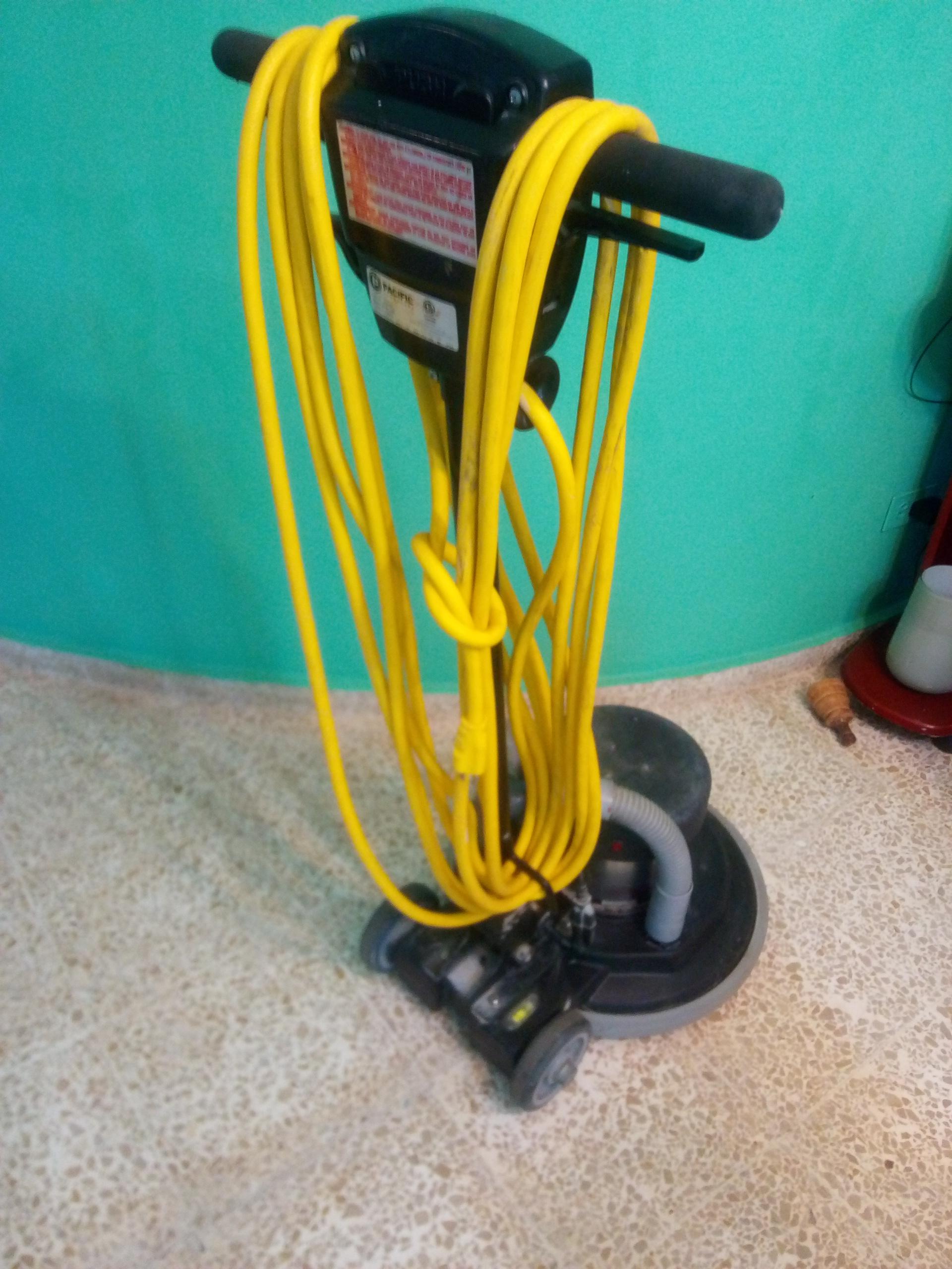 maquina de pulir piso  prfecional como nueba en Peravia Foto 7324684-2.jpg