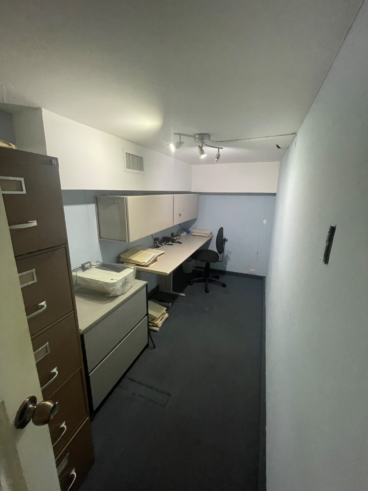SE ALQUILA LOCAL COMERCIAL CON MEZANINE EN PLAZA DIAMOND MALL Foto 7324717-12.jpg