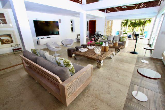 Descubre esta espectacular Villa en Guavaberry Golf  Country Club Foto 7324776-2.jpg