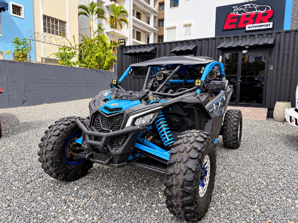 CAN-AM MAVERICK X3 XRS 2018 Foto 7324798-2.jpg