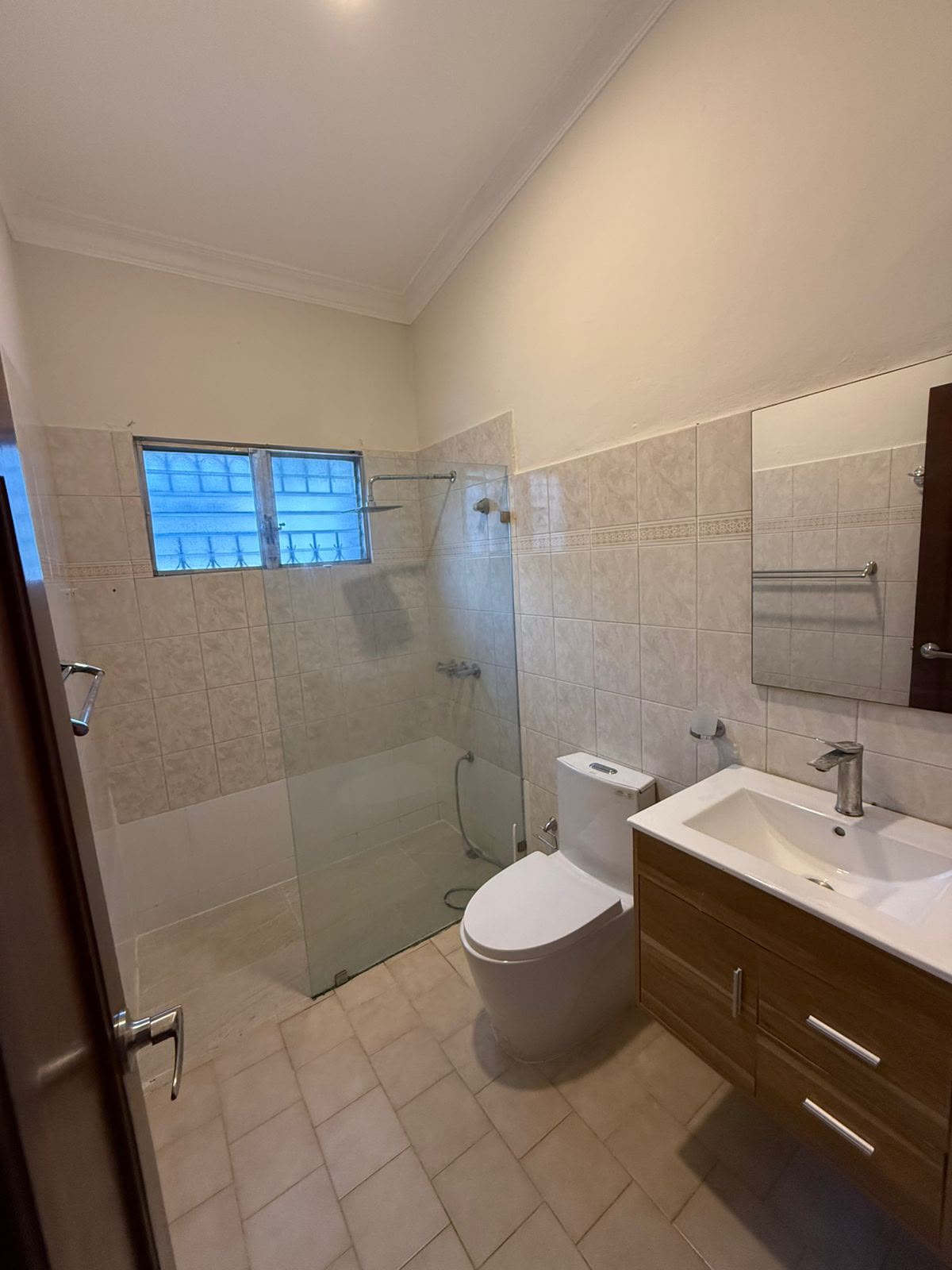 Vendo casa en el residencial villa claudia próxima a la Av. Repu de Co Foto 7324821-10.jpg