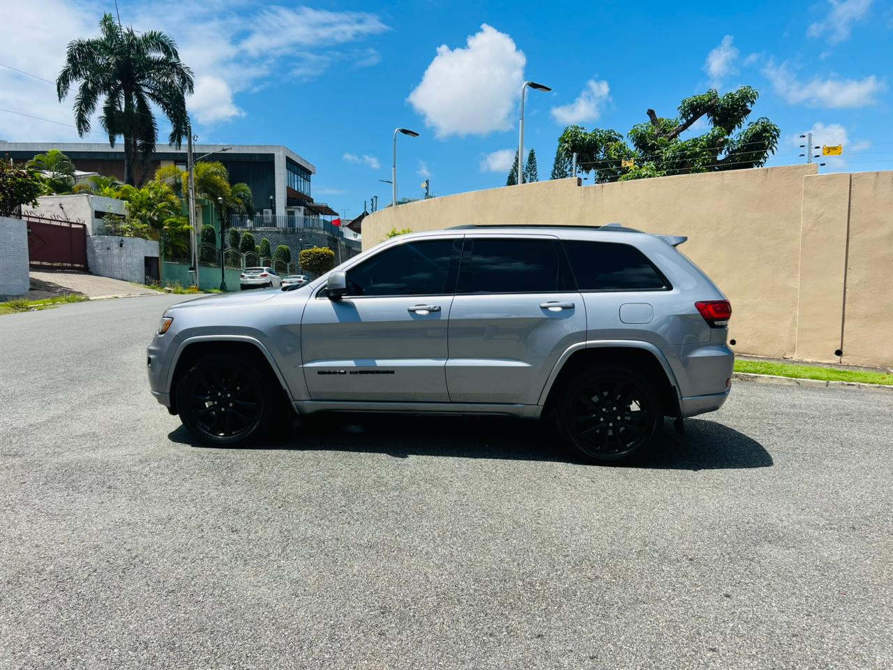 Jeep grand cherokee laredo 2018 Foto 7325047-14.jpg