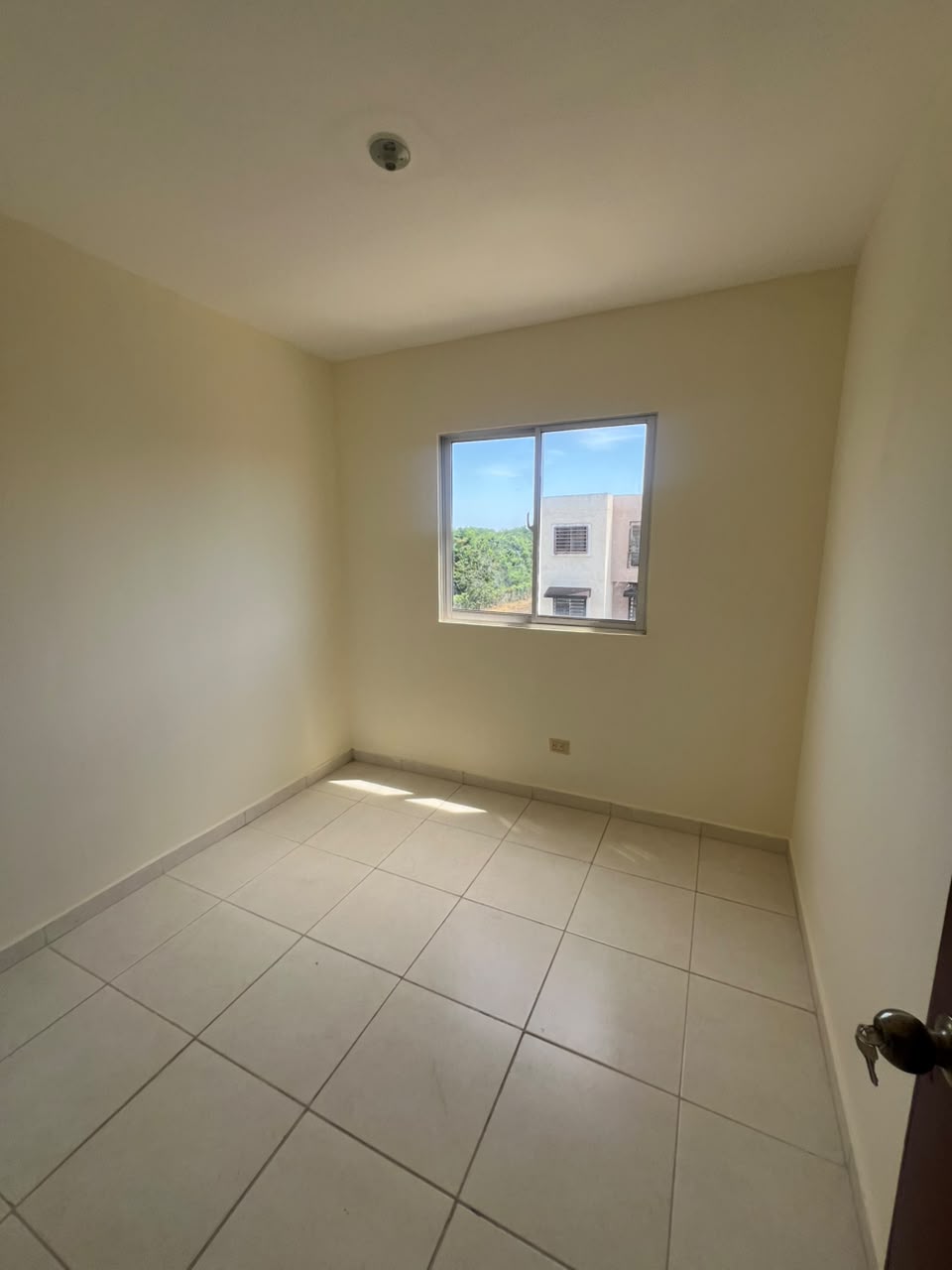 Rento Apartamento 4to Piso en San Isidro Residencial Labrador Foto 7325090-14.jpg