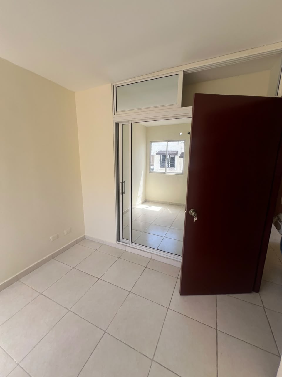 Rento Apartamento 4to Piso en San Isidro Residencial Labrador Foto 7325090-4.jpg