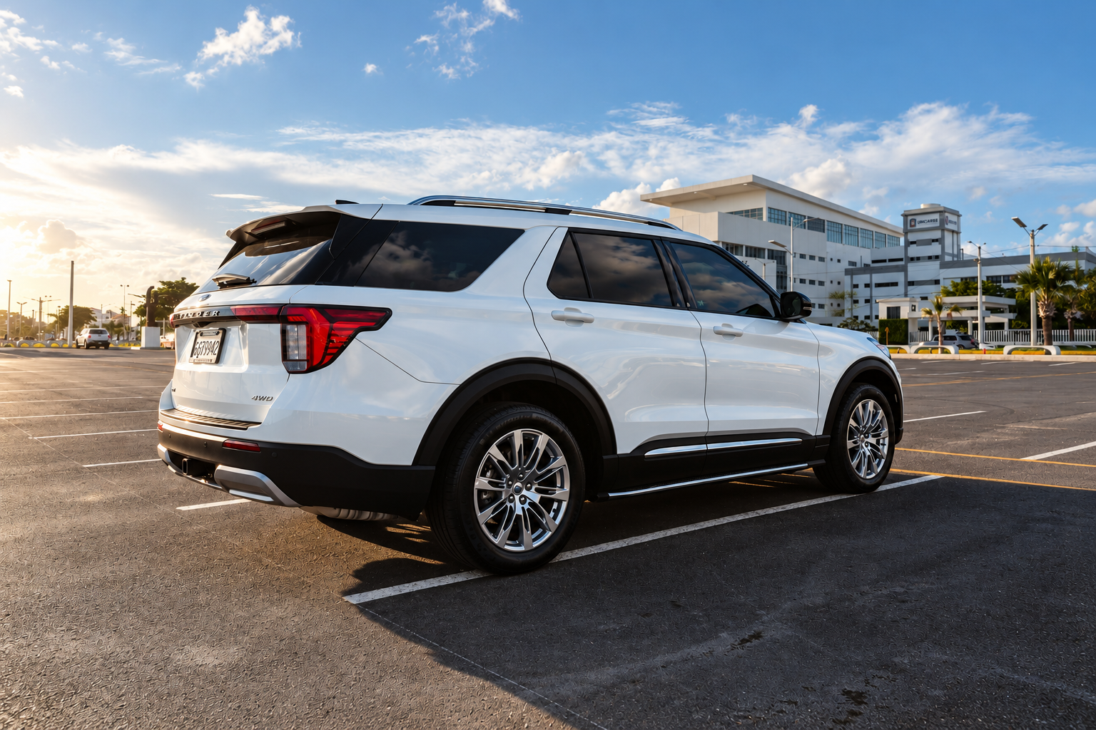 Ford Explorer Platinum 2025 Foto 7325097-4.jpg
