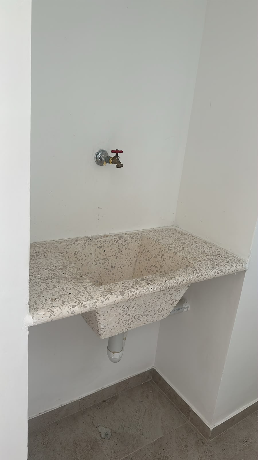 Inmobiliaria Aiki Group SRL  Apartamento tipo Penthouse en alquiler en Foto 7325131-9.jpg